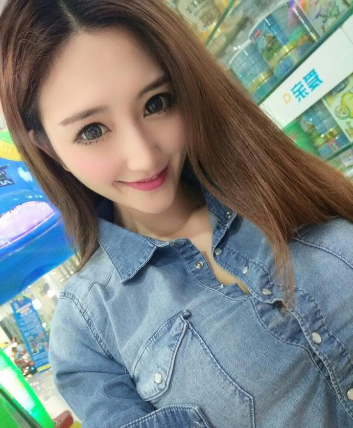 灰色的形象词怎么写的